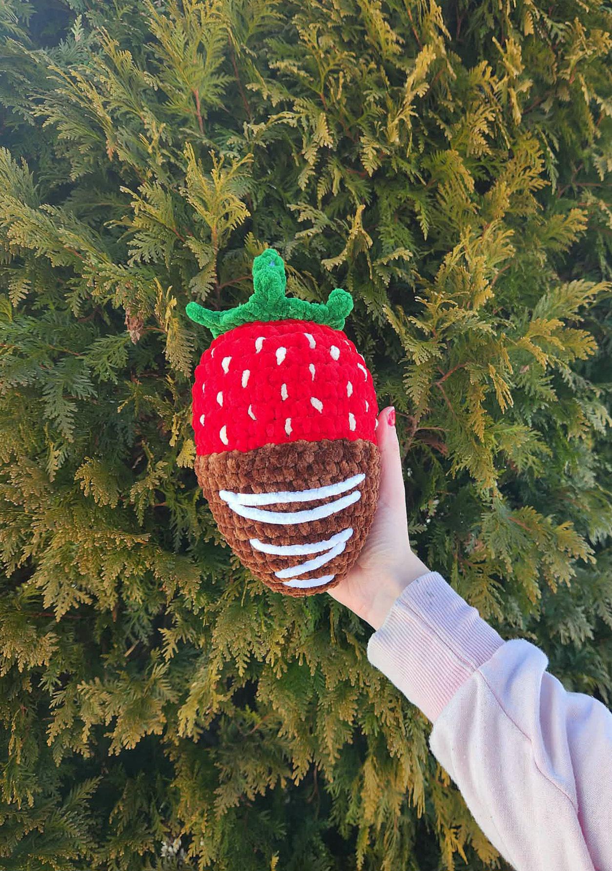 Crochet Chocolate Covered Strawberry Pattern