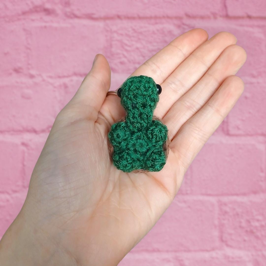 Crochet Turtle Keychain Pattern