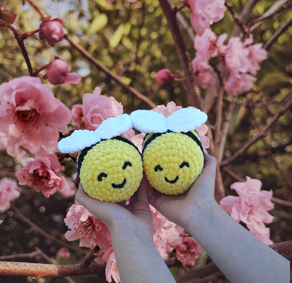 Happy Crochet Bee Plush