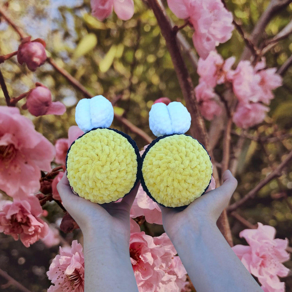 Happy Crochet Bee Plush