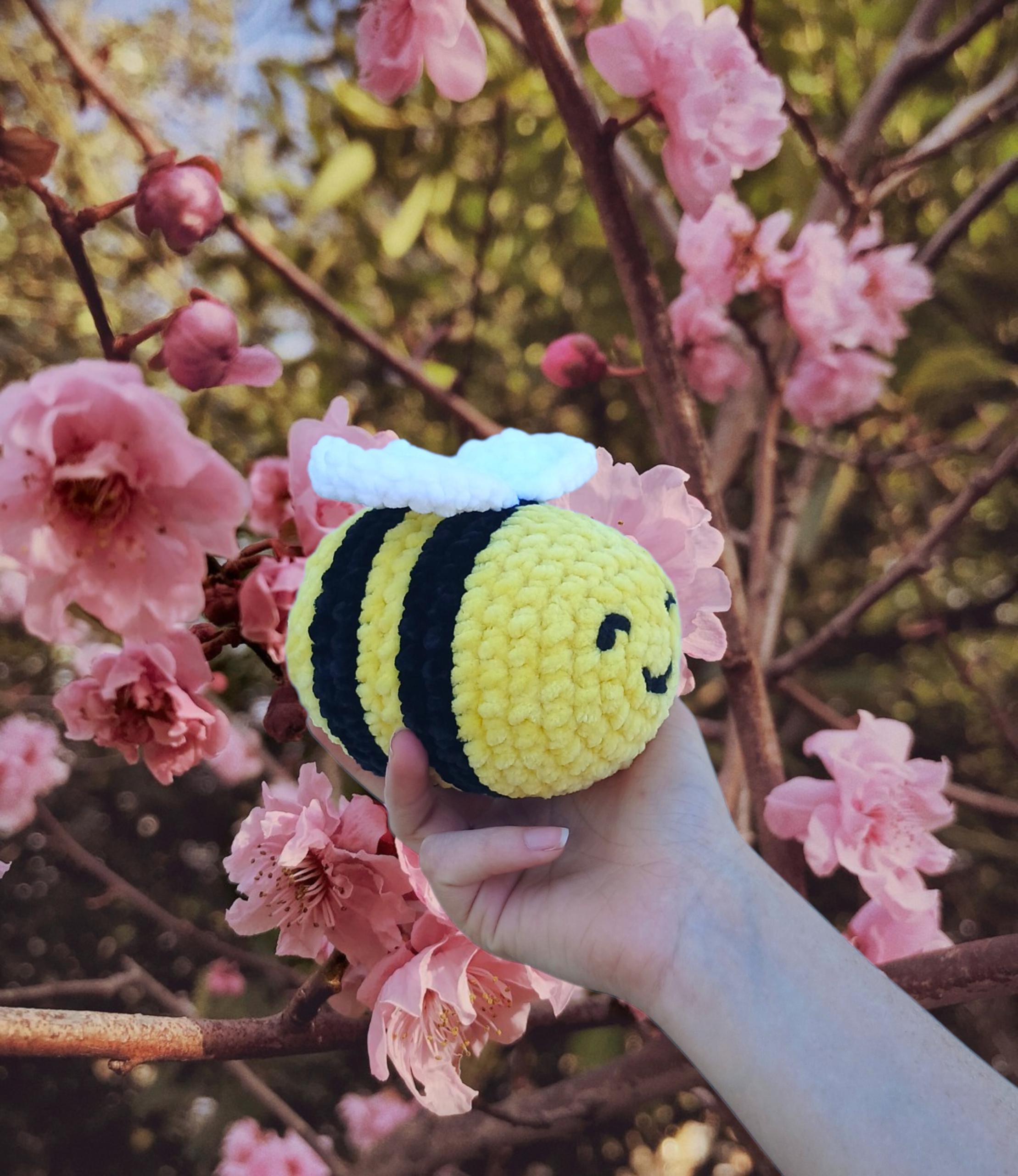 Happy Crochet Bee Plush