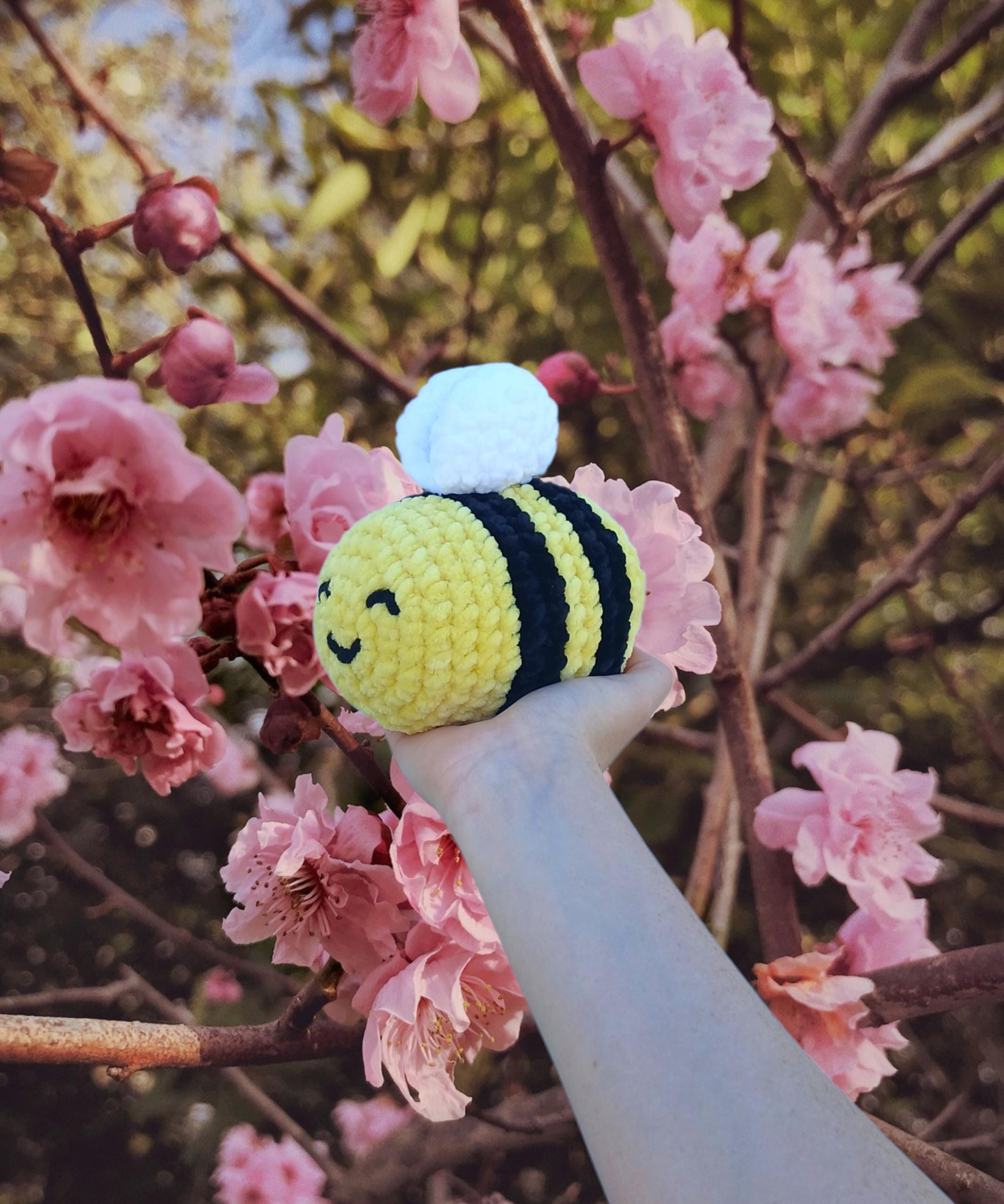 Happy Crochet Bee Plush