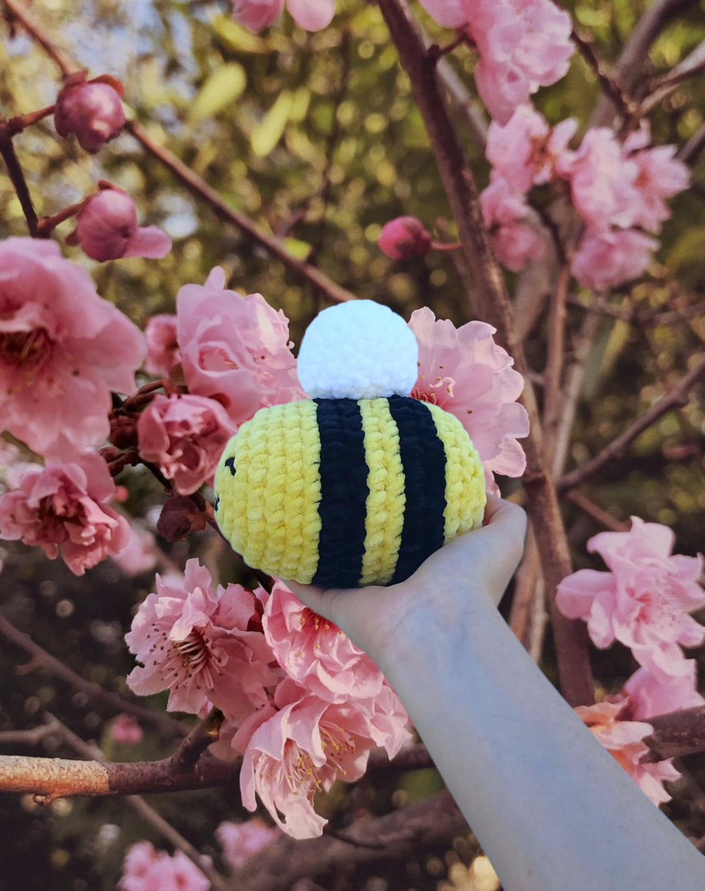Happy Crochet Bee Plush